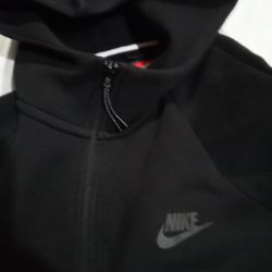 Nike T