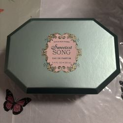 Bath&Body Works Sweetest Song Collection Perfume in Music Box 3.4 oz