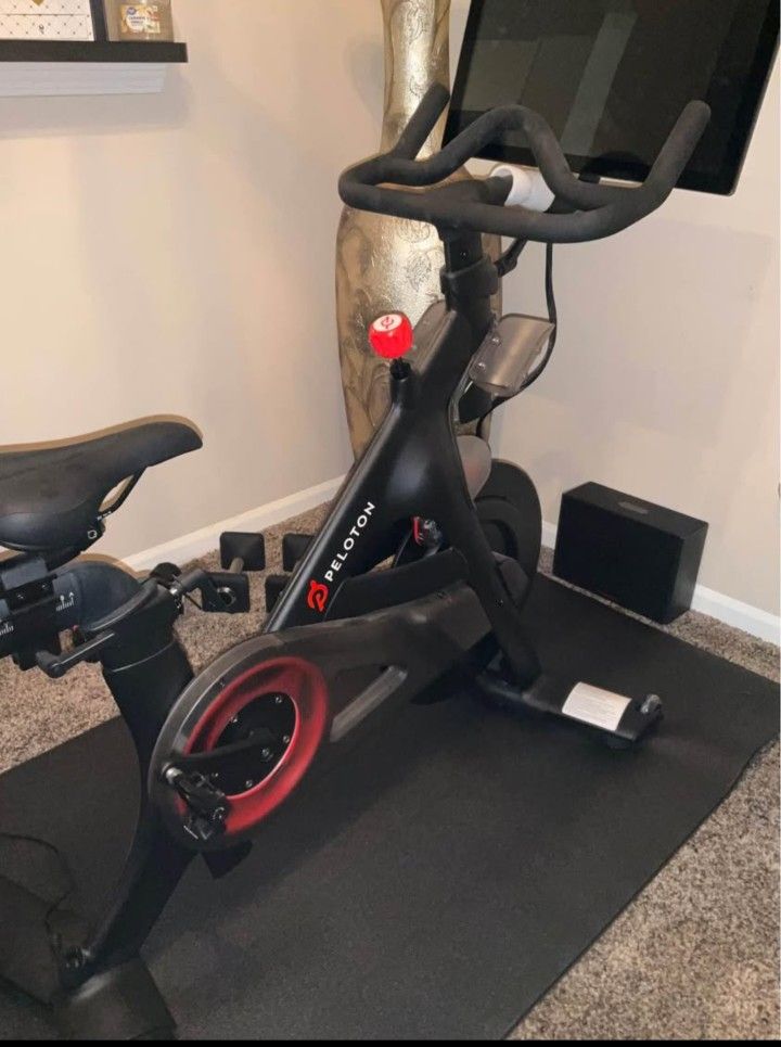 Peloton Bike – Like New w/ Screen, Weights, & Mat – Ready to Ride!