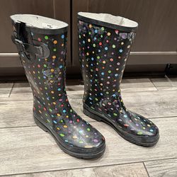 Women’s Size 7 Rain Boots