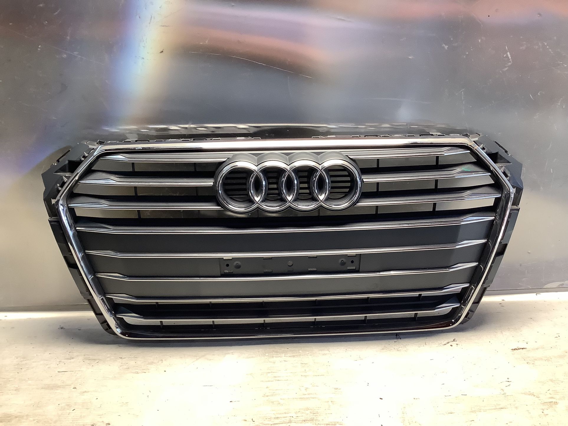 2017 2018 2019 AUDI A4 FRONT BUMPER GRILLE OEM