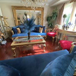 Very  Beautiful gorgeous living room  Brand New