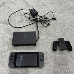 Nintendo Switch 