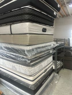 New full size mattress