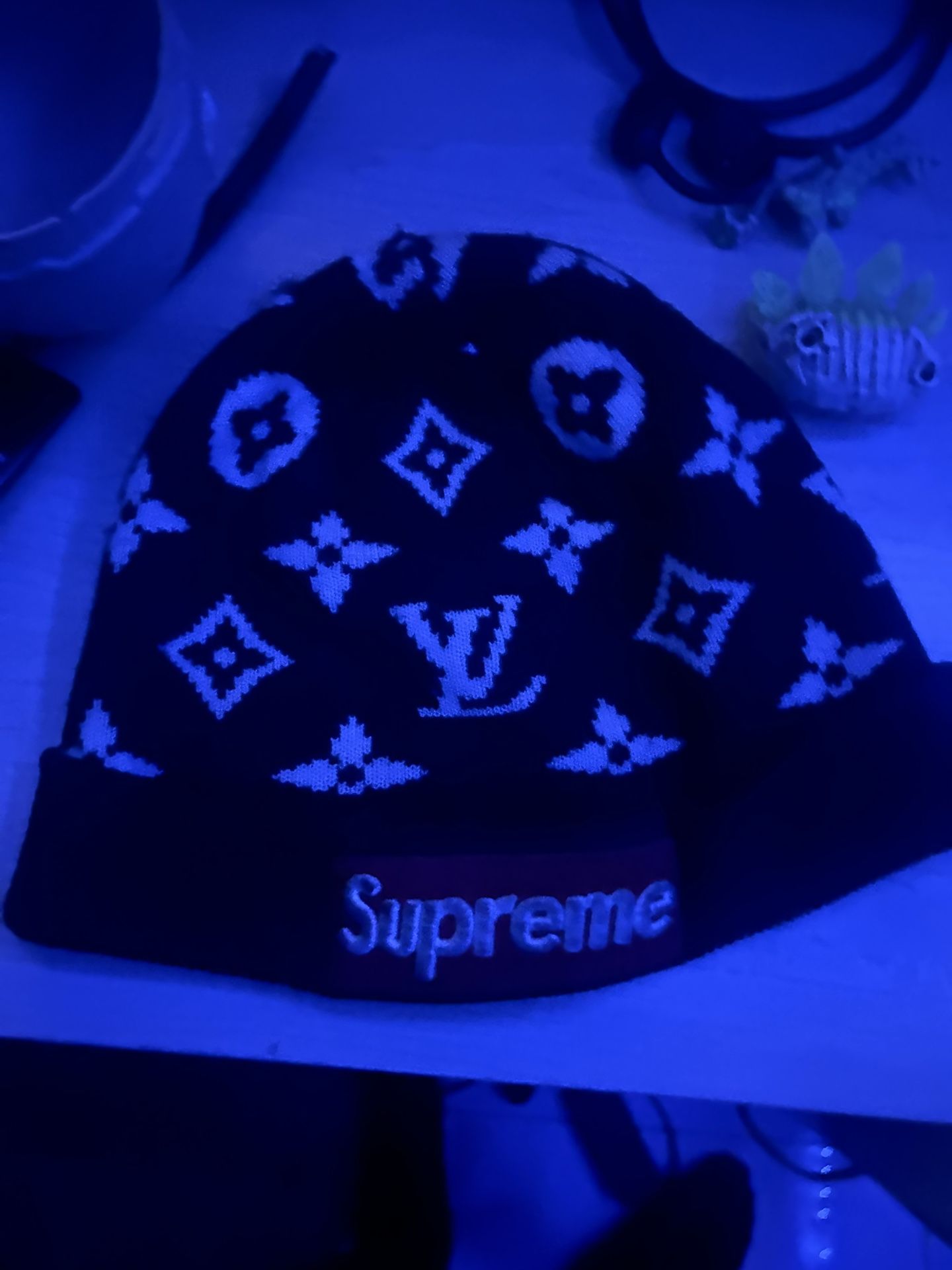 Louis vuitton x supreme beanie
