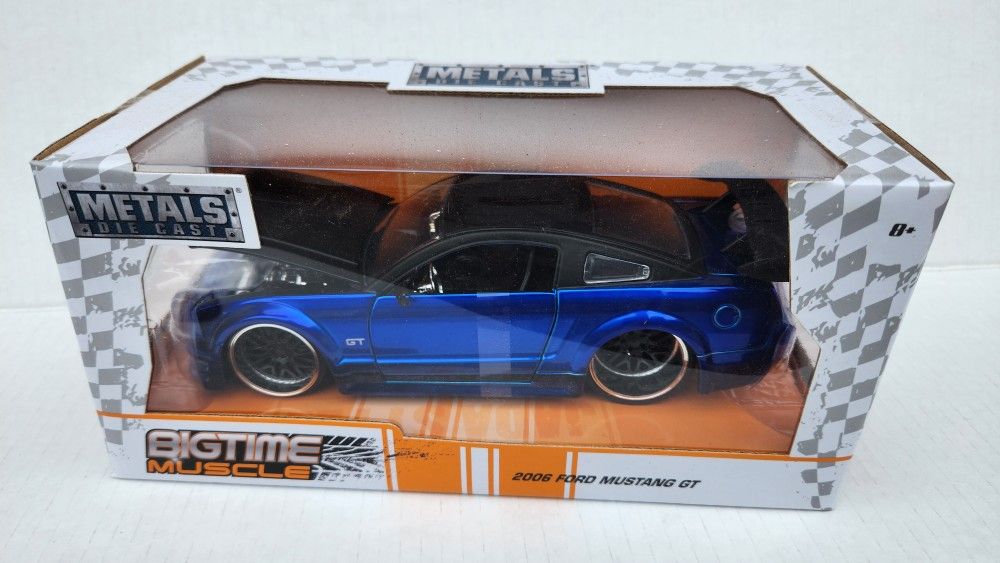 2006 FORD MUSTANG GT  /  TOY CAR JADA TOYS 