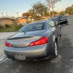 2012 Infiniti G37