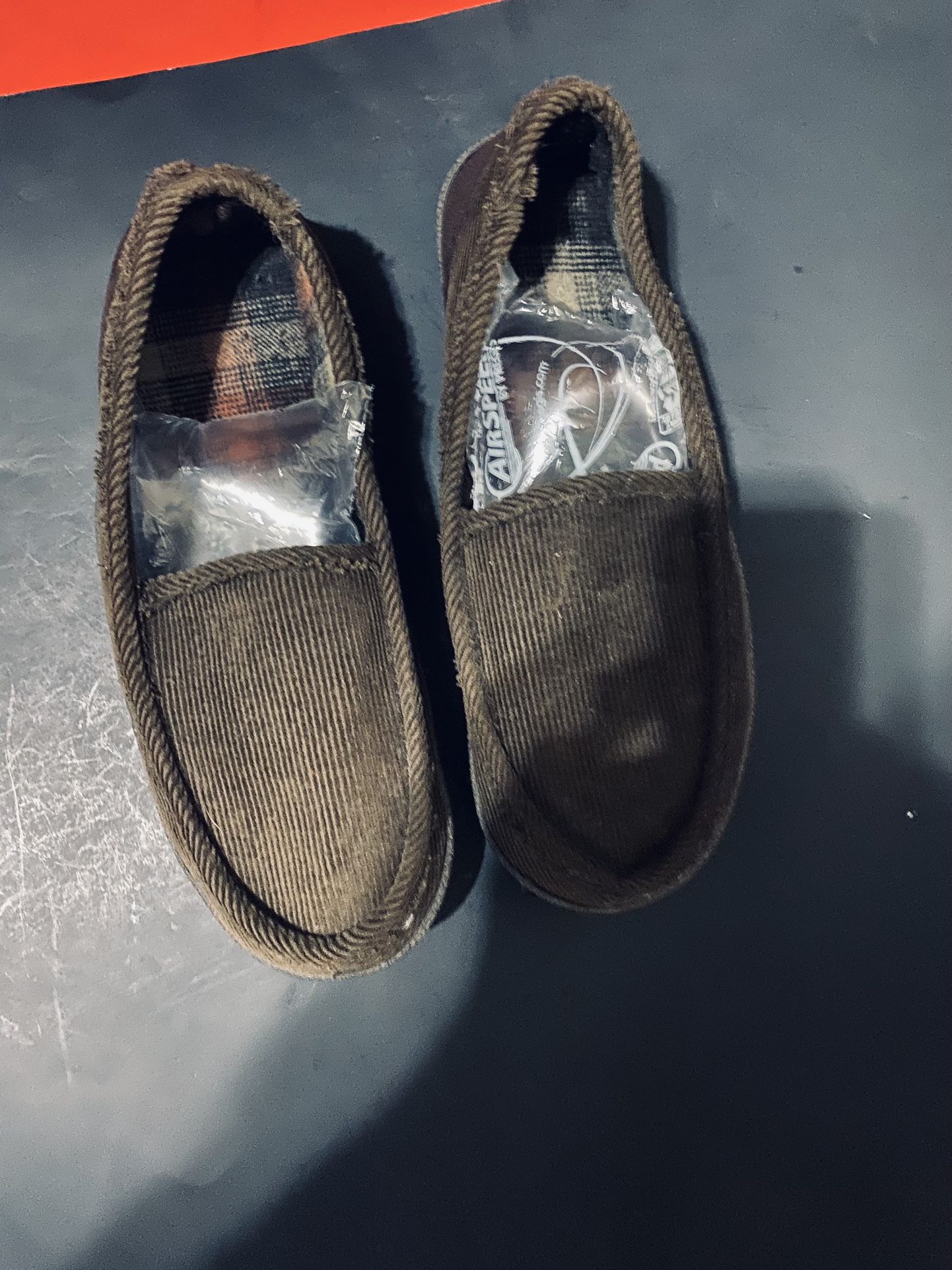 Sox-tab Mens House Shoe 11
