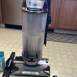 Shark PowerDetect Vacuum (Duo Clean Detect)