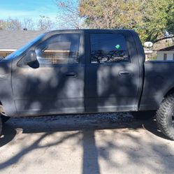 F150 Triton V8 Lifted