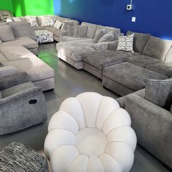 🩷 New Furniture Just Arrived - Needs To Go ASAP - 30%-70% Off Retail!