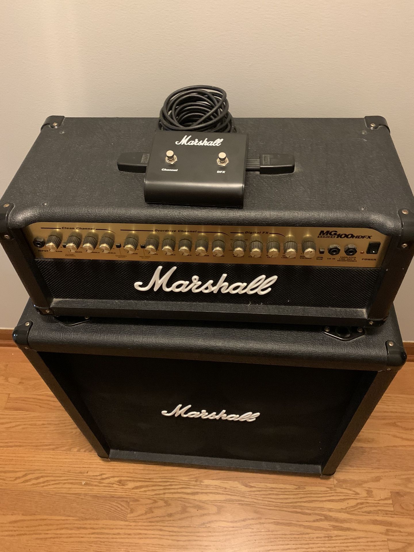 Marshall MG100HDFX Head And Cabinet