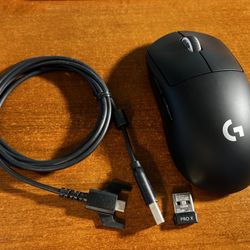 Logitech G PRO X SUPERLIGHT Wireless Gaming Mouse, Ultra-Lightweight, HERO 25K Sensor, 25,600 DPI, 5 Programmable Buttons, Long Battery Life