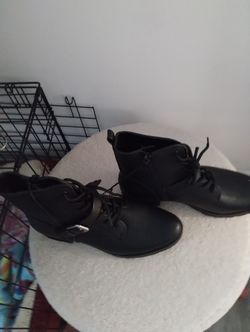 Women's Boots $10 Dollars Brand New