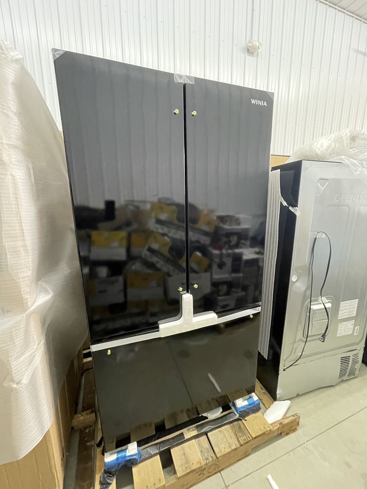 Full Size Refrigerators