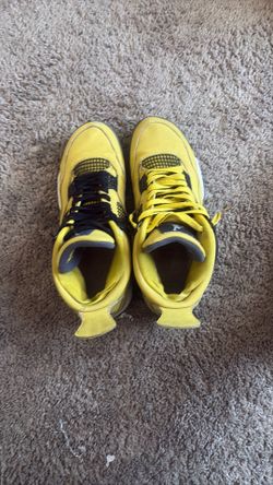 Jordan 4s