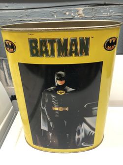 1989 BATMAN METAL TRASH CAN - D C COMICS - 13” TALL - VERY COLLECTIBLE - USED