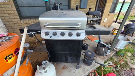 Charbroil performance 6 burner grill