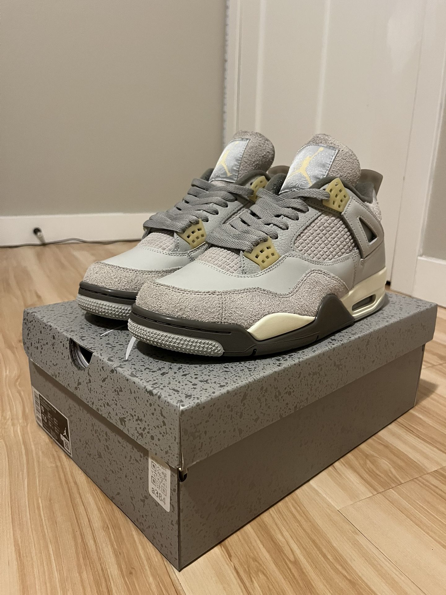 Air Jordan 4 Retro SE Craft ‘Photon Dust’