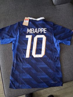 Mbappé 10 jerseys large