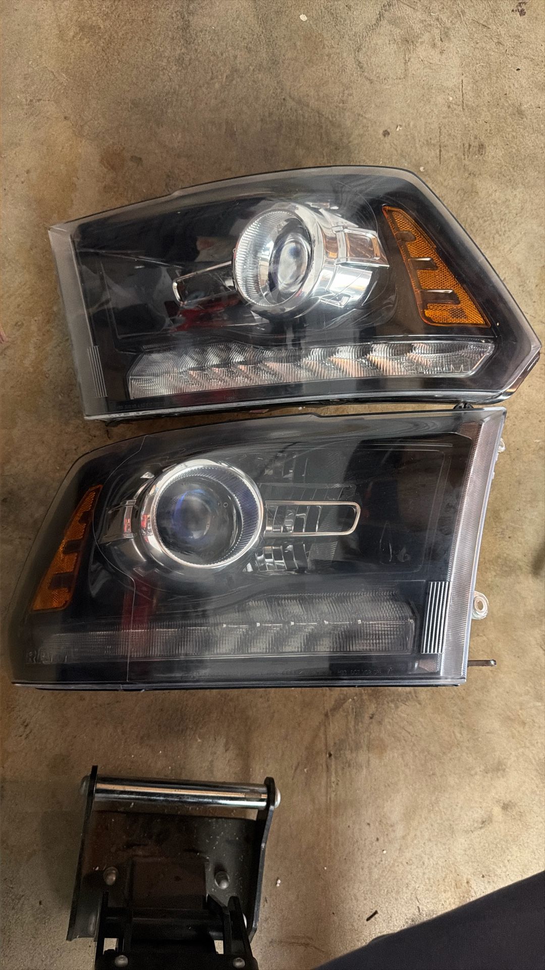 2018 Ram 1500 Headlights