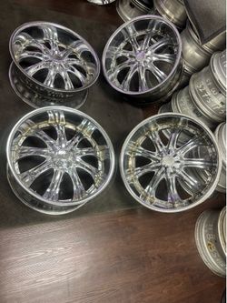 Dodge BMW Land Rover Chevy Ford Cadillac GMC Chrysler grand marquis Nissan Toyota Lexus Honda old school vehicle Rims Wheels 22 Inch chrome 5 lug bolt