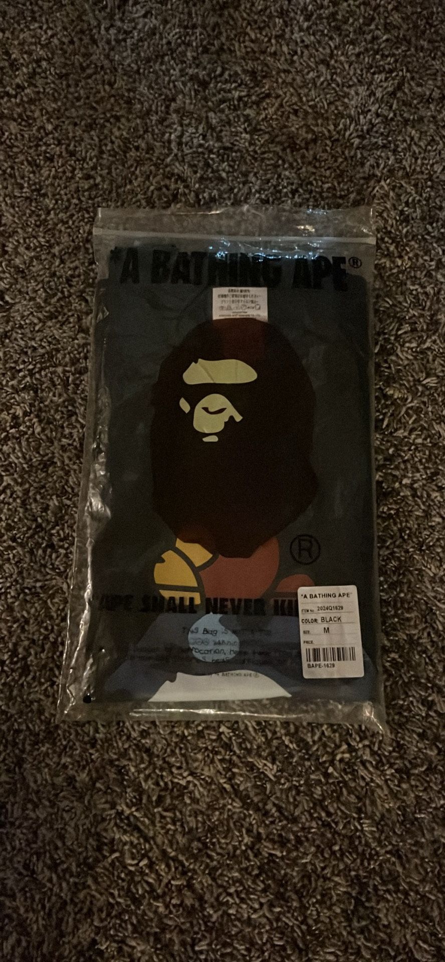 Reseller Lmkk Size M, Bape Shirt.