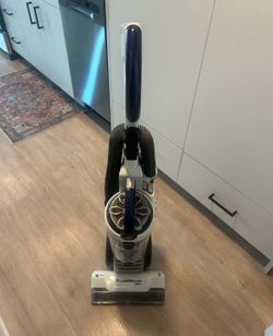 Eureka FloorRover Dash Vacuum