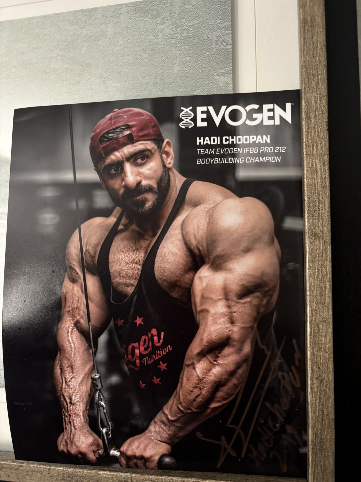 2022 Mr. Olympia Winner Hadi Choopan Hand Signed Autograph.