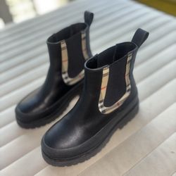 Burrberry Kids Boots Size 1-2 $250