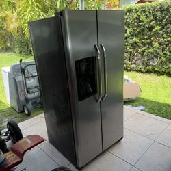 Frigidaire 23 cu. ft. Side-by-Side