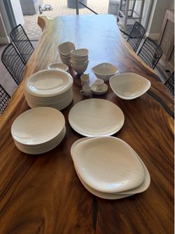 & Boch Dinnerware Set