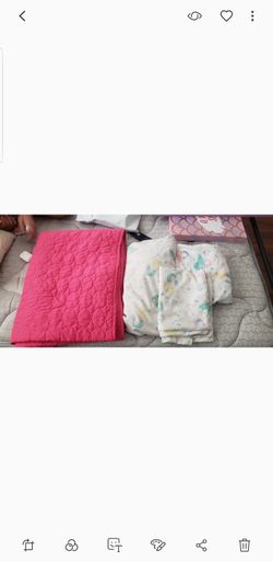 Twin blanket and sheets