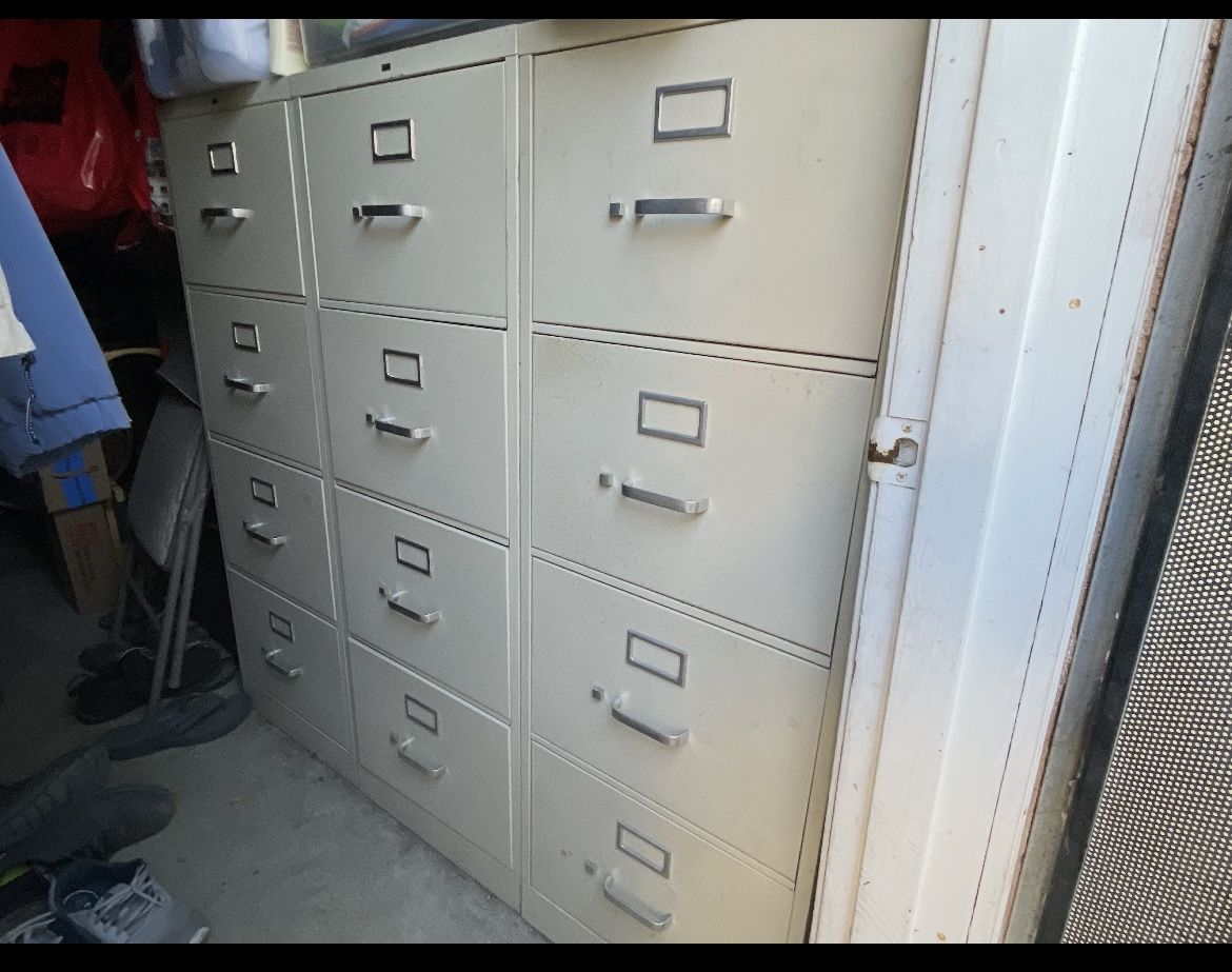 Set Of 3 File Cabinets 