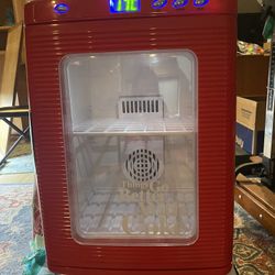 miniature thermoelectric cooler / Warmer