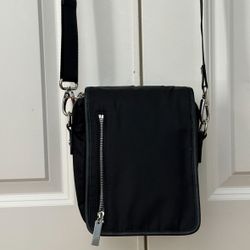 NEW! Levenger Black Nylon Crossbody Purse