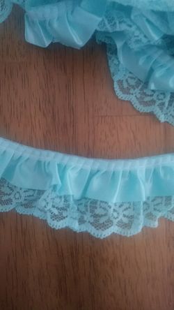 39 yards 2 inch lace with ribbon