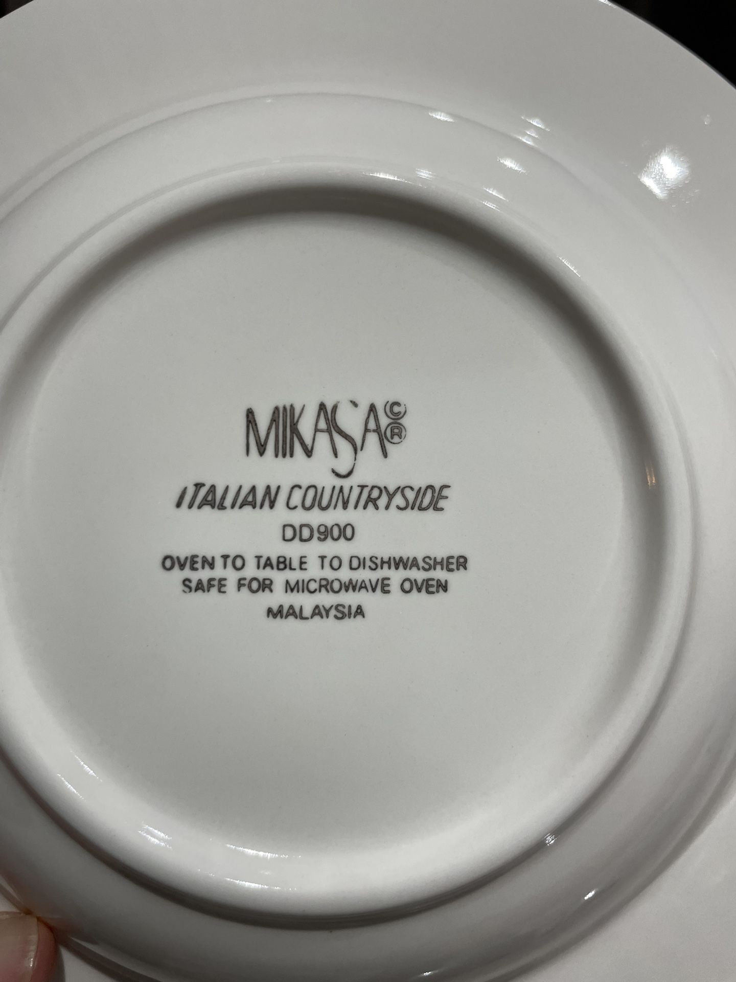 Mikasa Full Set Of Dishes With Flatware