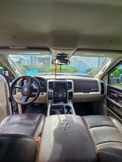 2017 Ram 1500 Doble Cabina V8 – ¡Impecable Estado y Muy Cuidada!