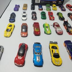 4 Hot Wheels Car Lots See Description 