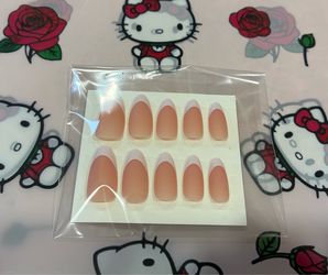 Press on french tip nails