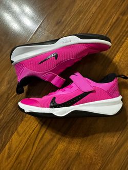 Nike Kids Omni Multi-Court size 13c