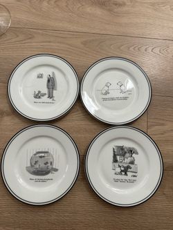 Set of 4 vintage New Yorker dog plates with black line drawings and text
