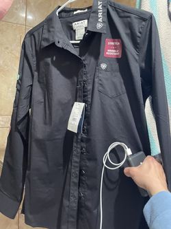 Ariat Woman’s Dress Shirts 