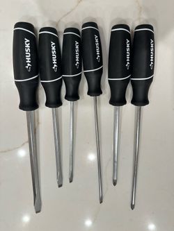 Husky Screw Drivers Brand New -Set