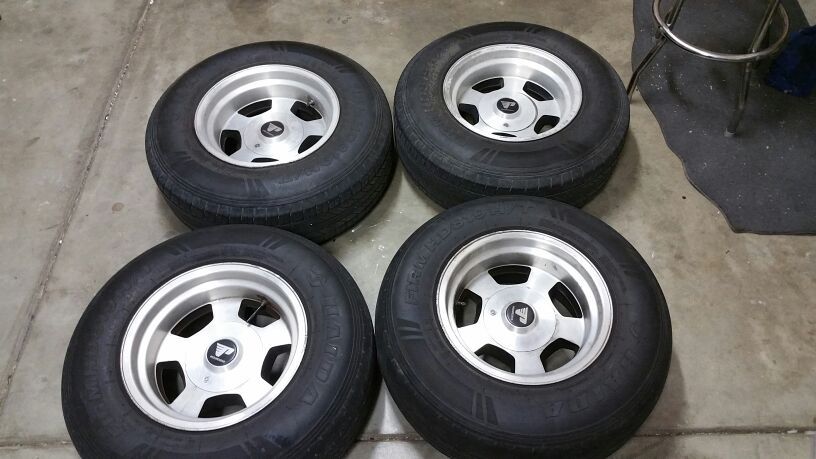Progressive aluminum wheels 5x5.5 5x5 15x8.5 ford chevy