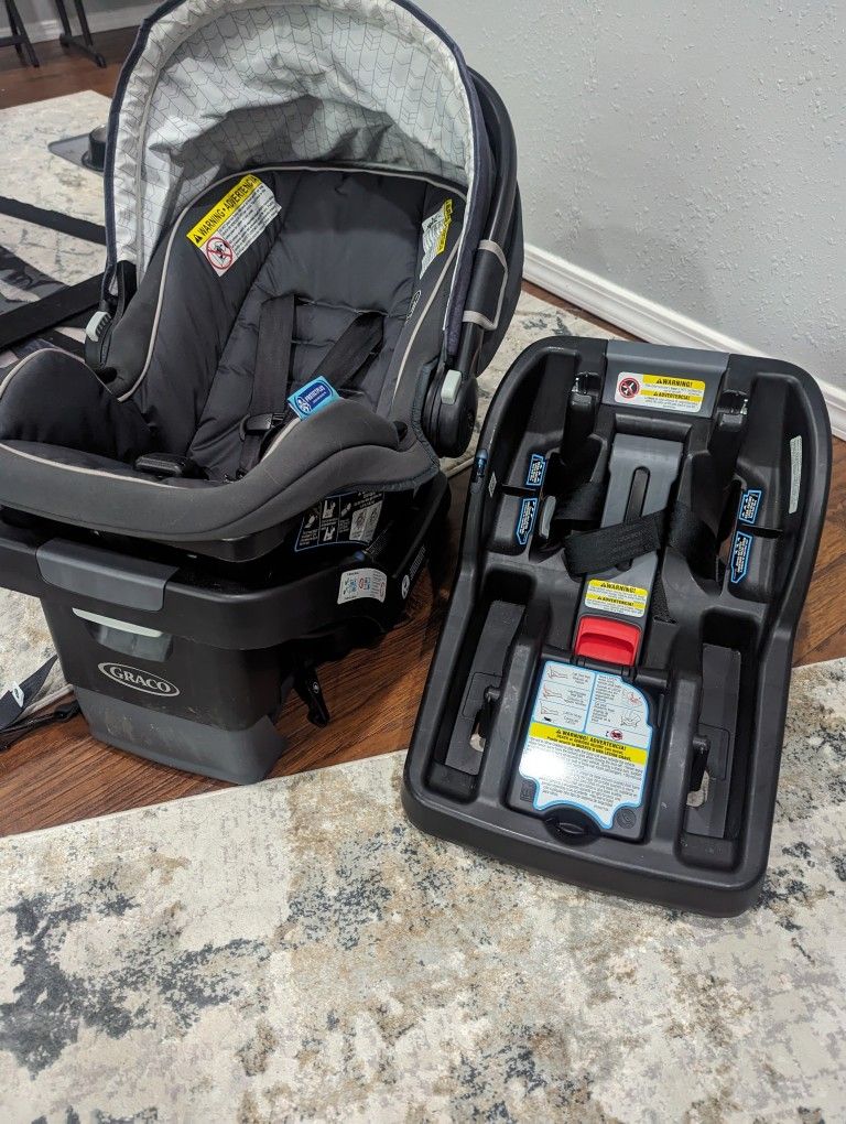Greco snug ride snug lock infant car seat - $20