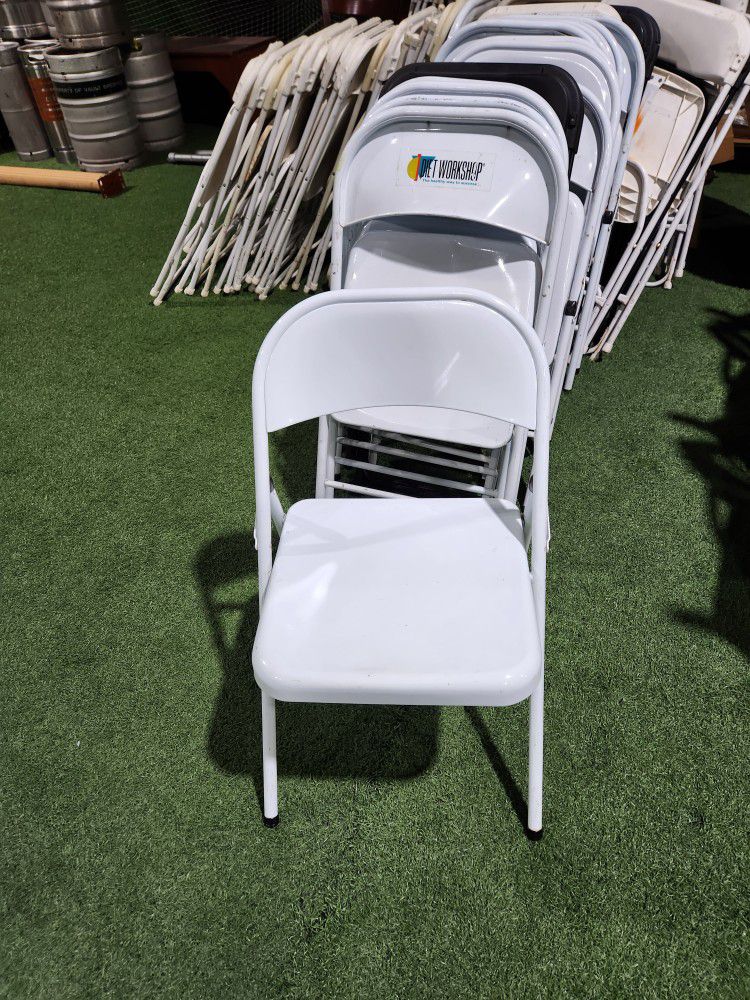 White Metal Folding Chairs 