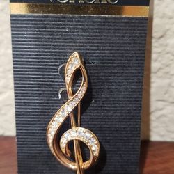 A Musical Symbol Brooch 