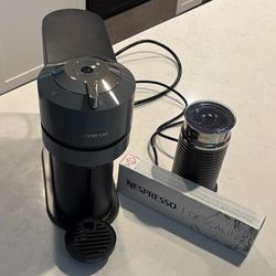 Nespresso Vertuo Next Machine With Milk Frother And De-Scaler